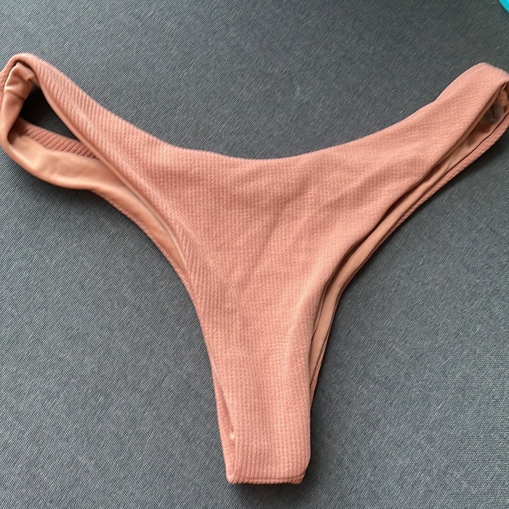 Bikini set - Picture 4 of 4